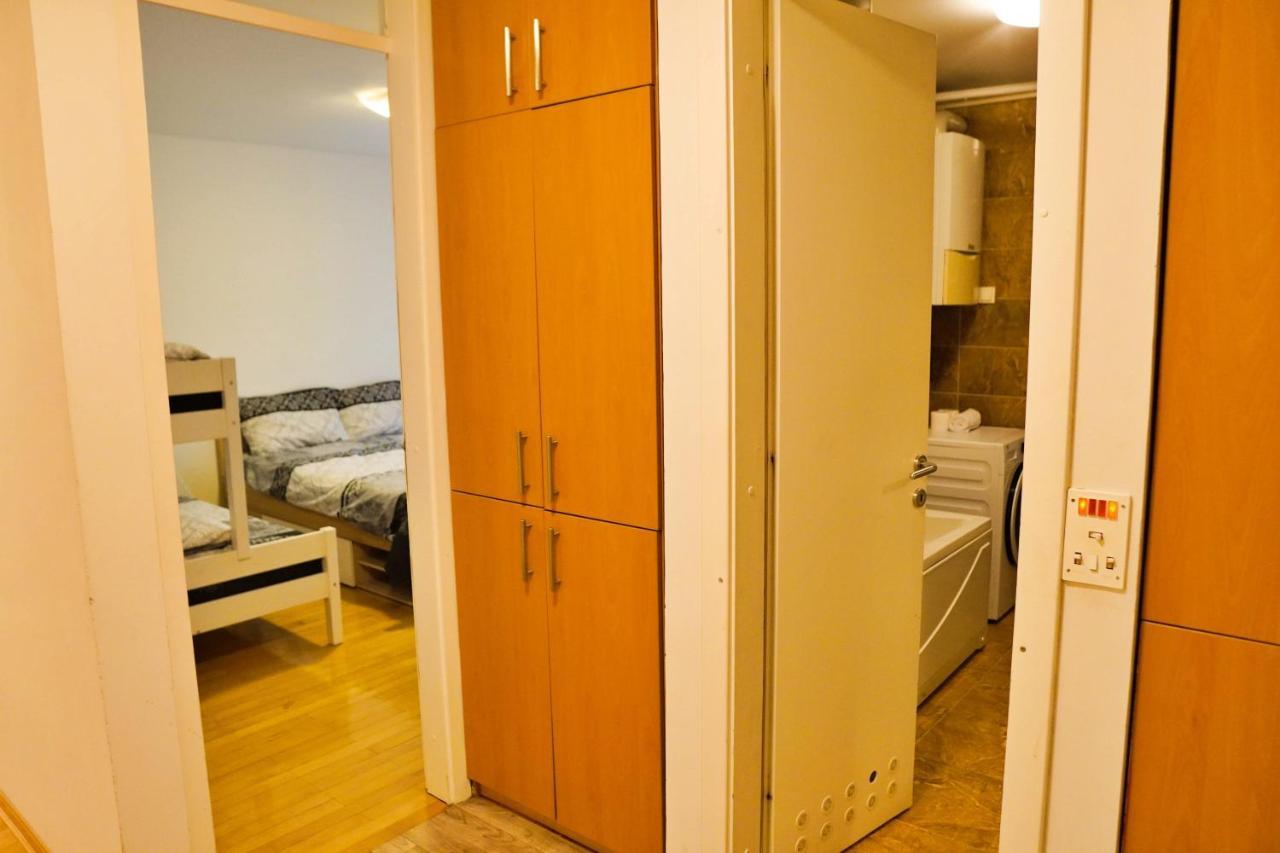 City Center Grand Apartment - Three-Bedroom, Free Parking Sarajewo Zewnętrze zdjęcie