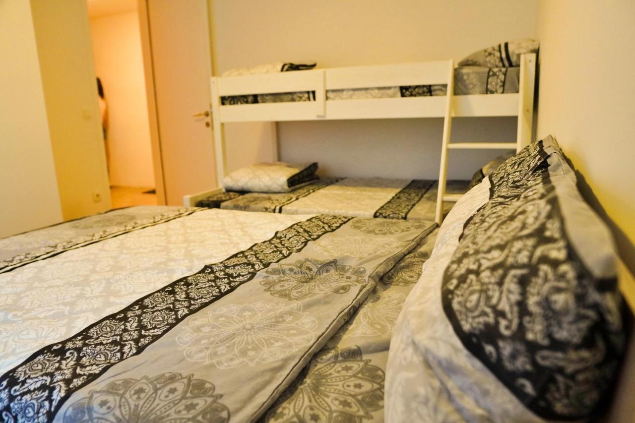 City Center Grand Apartment - Three-Bedroom, Free Parking Sarajewo Zewnętrze zdjęcie