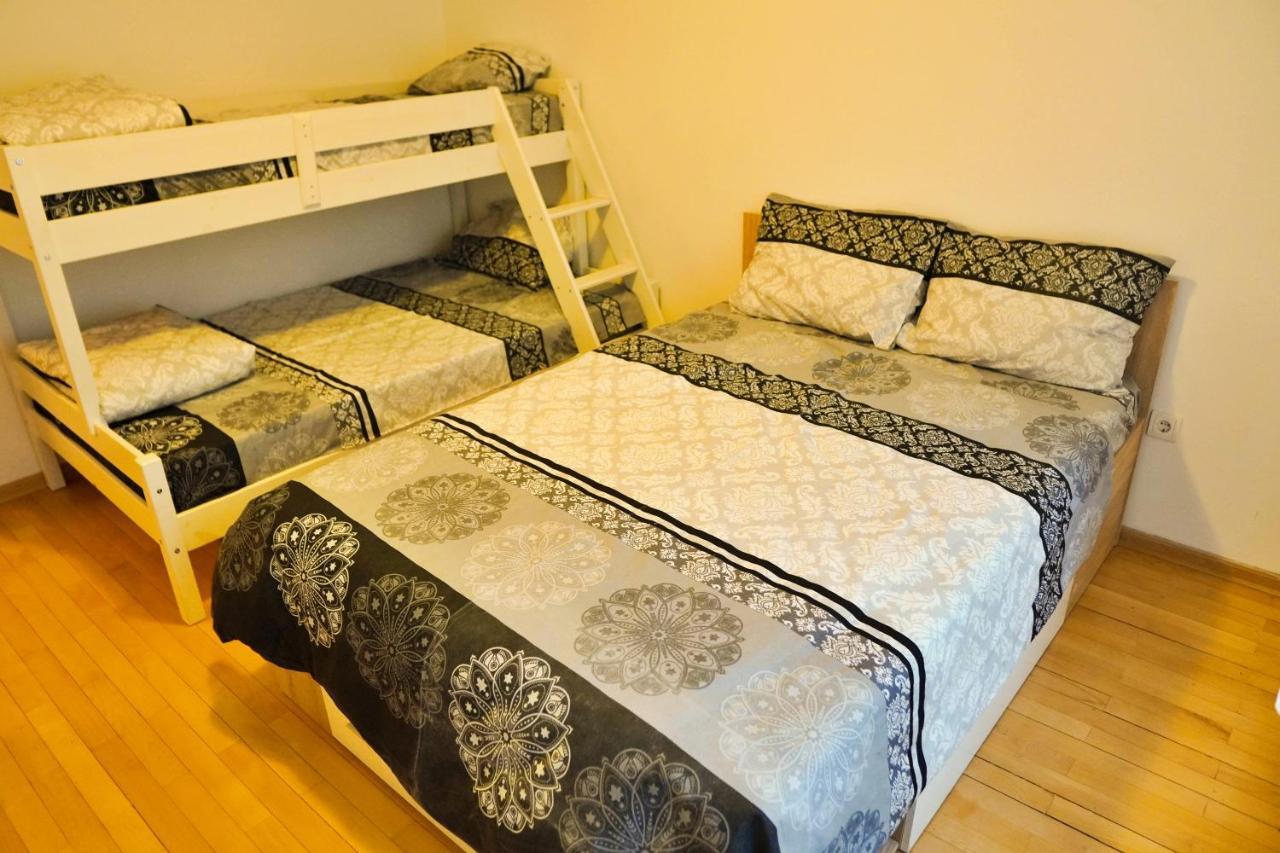 City Center Grand Apartment - Three-Bedroom, Free Parking Sarajewo Zewnętrze zdjęcie