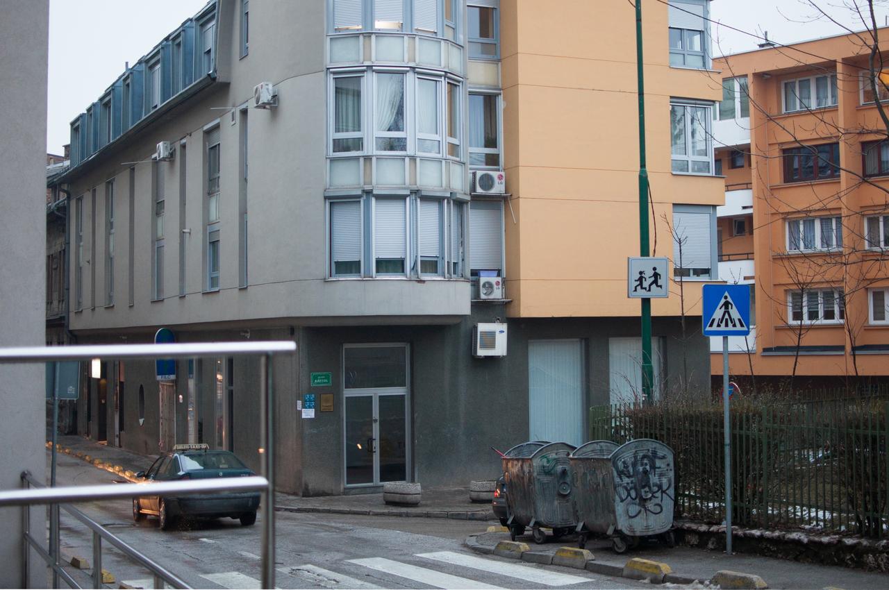 City Center Grand Apartment - Three-Bedroom, Free Parking Sarajewo Zewnętrze zdjęcie